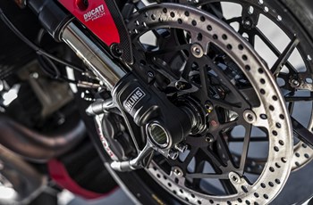 Ducati Monster 1200 R 2018 - Bild 35 Ducati Monster 1200 R 2018 - Bild 35